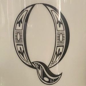 Meet your Posher, Q!